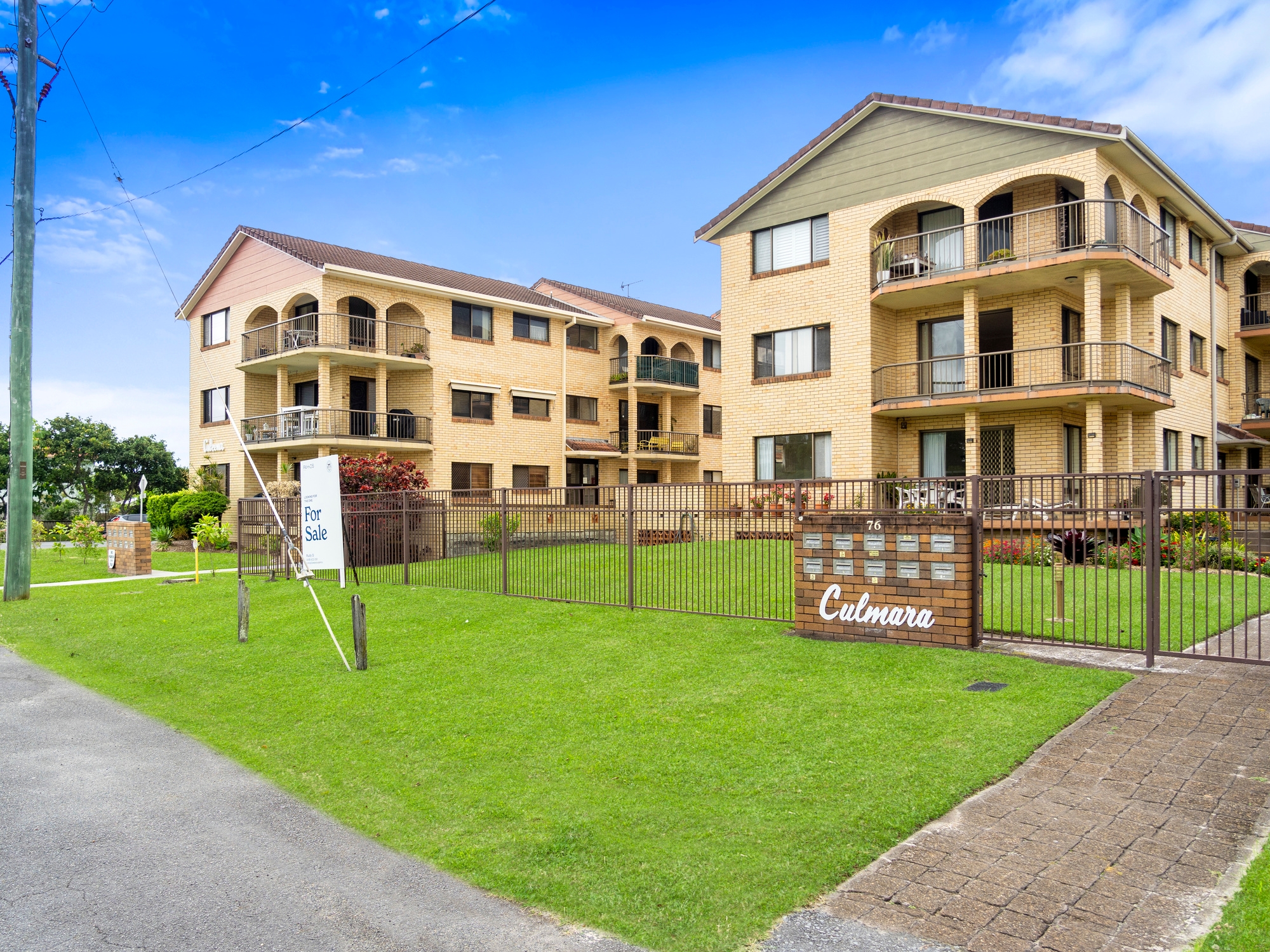 Read more about the article 4/76 Coolangatta Road, Coolangatta  QLD  4225